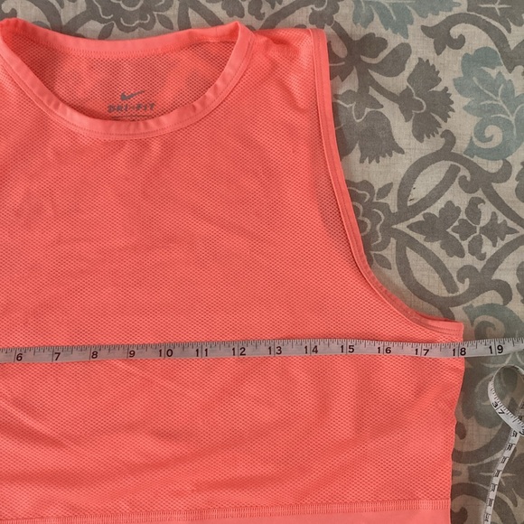 Nike Dri-Fit Mesh Top, XL - Picture 2 of 5